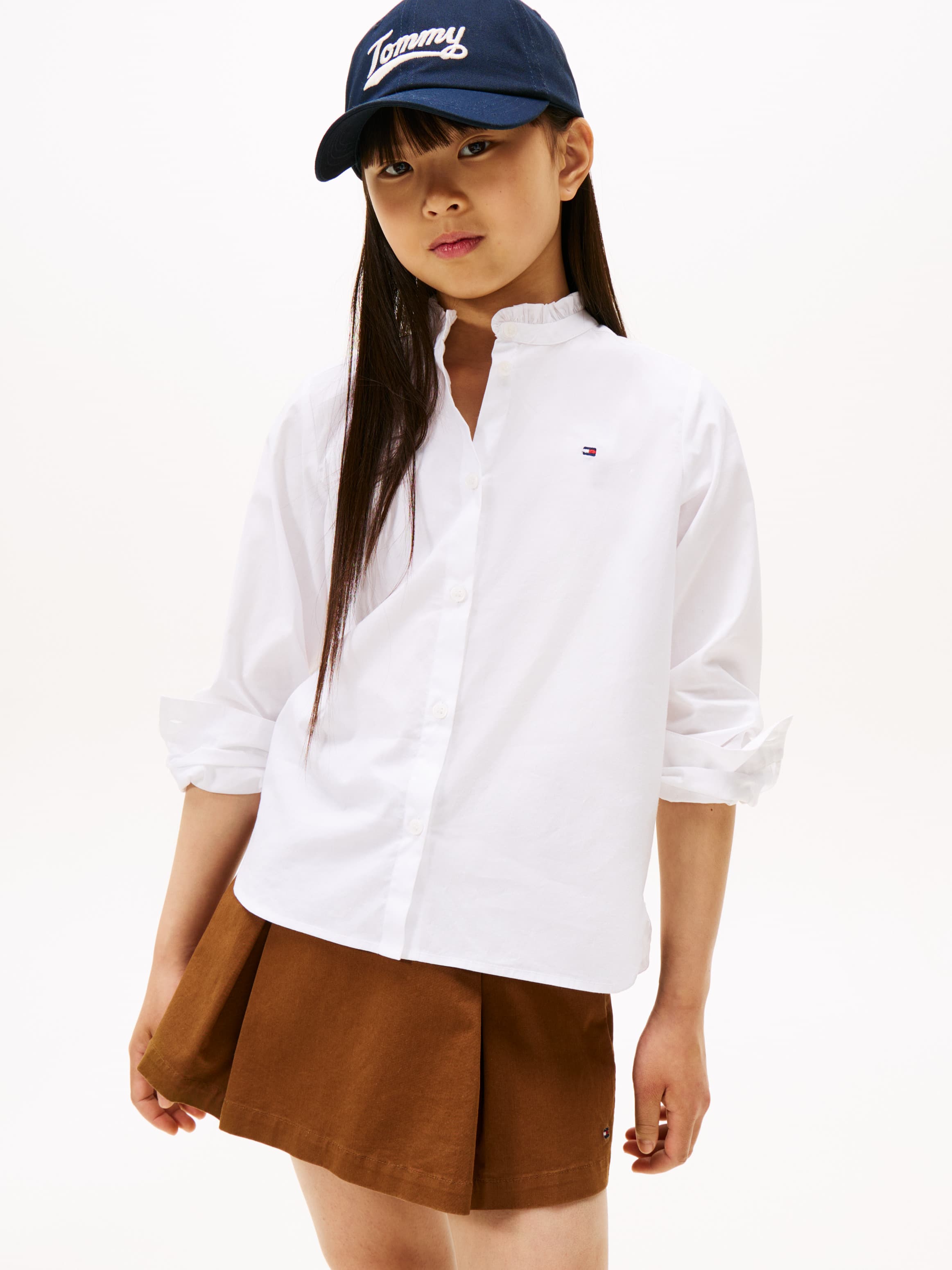 بلوزة بوبلين بقصّة مريحة وياقة بكشكشة